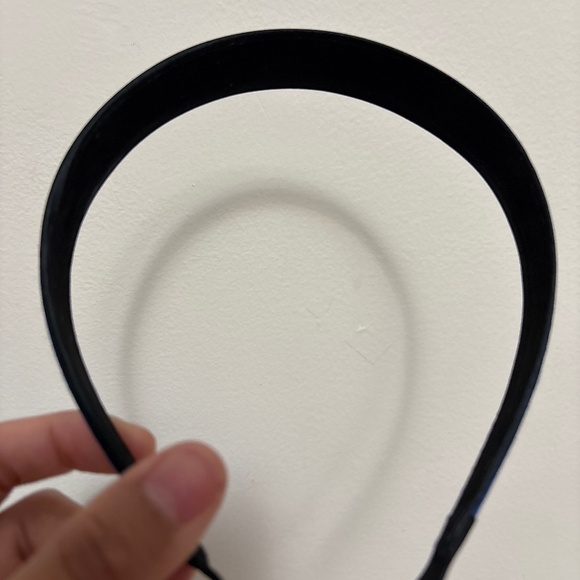 Louis Vuitton Ribbon Headband - Picture 5 of 6